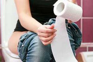 Если кровь видно в стуле Если кровь видно в стуле