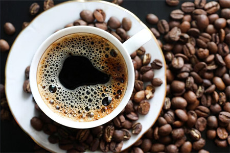 Защищает сетчатку глаз Защищает сетчатку глаз