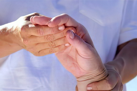 Первая помощь пострадавшему Первая помощь пострадавшему