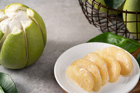 Может бороться с ростом раковых клеток Может бороться с ростом раковых клеток