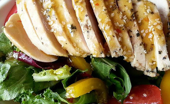 Салат с кунжутно-устричным соусом Салат с кунжутно-устричным соусом