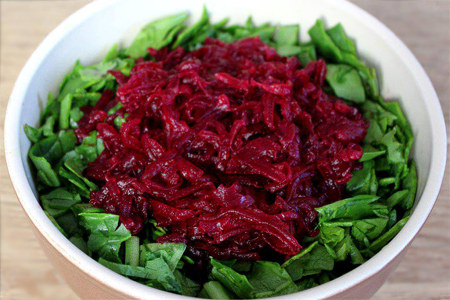 Салат со свёклой Салат со свёклой