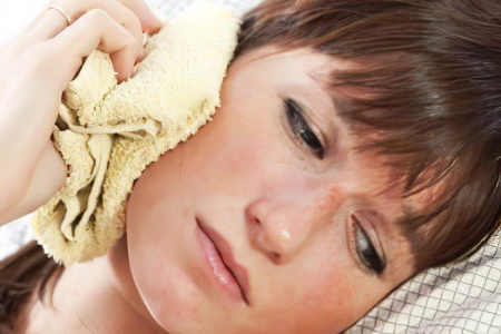 Застужен лицевой нерв Застужен лицевой нерв