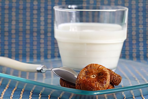 Инжир с молоком от кашля Инжир с молоком от кашля