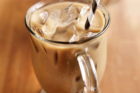 Освежающий кофе со сгущённым молоком Освежающий кофе со сгущённым молоком