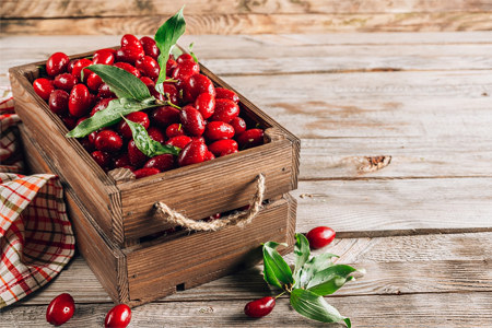 Показания к применению кизила Показания к применению кизила