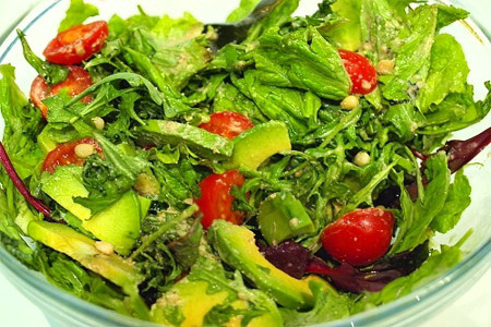 Руккола с авокадо Руккола с авокадо