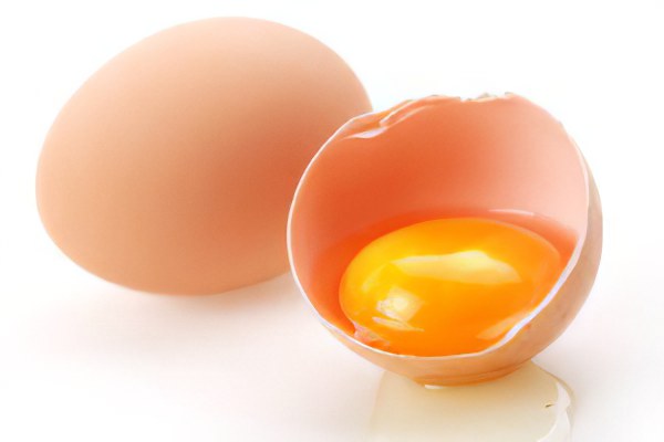 Укрепление волос яичным желтком Укрепление волос яичным желтком